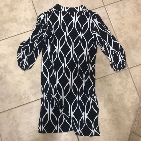 Banana Republic Link Dress - Picture 3 of 3